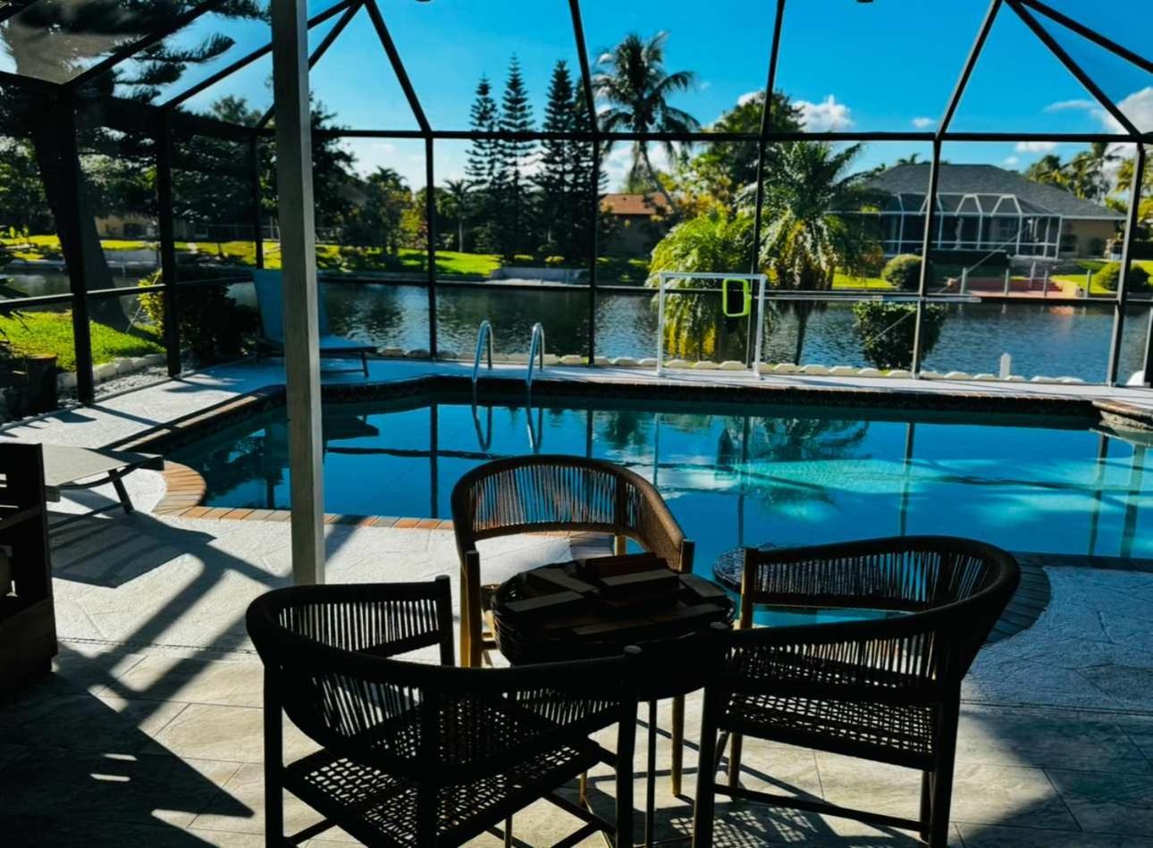 Hidden Secret Waterfront Retreat Βίλα Κέιπ Κόραλ Εξωτερικό φωτογραφία