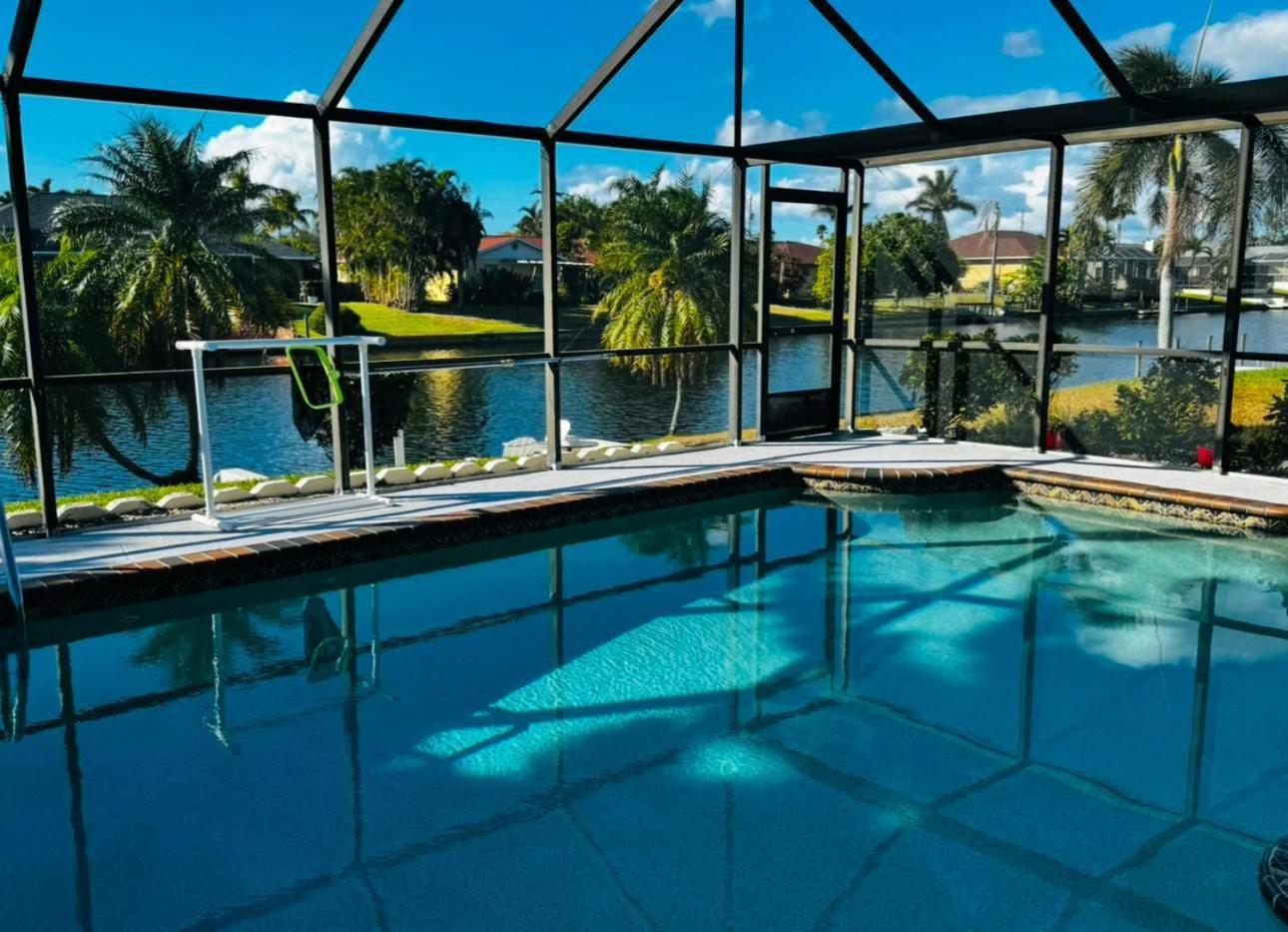 Hidden Secret Waterfront Retreat Βίλα Κέιπ Κόραλ Εξωτερικό φωτογραφία
